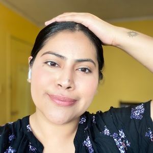 Meet your Posher, Celeste